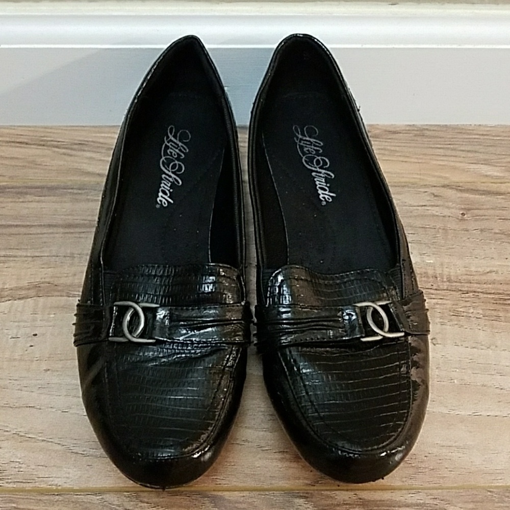 🍬OFFERS🍬 Life Stride dress shoes, size 7.5M